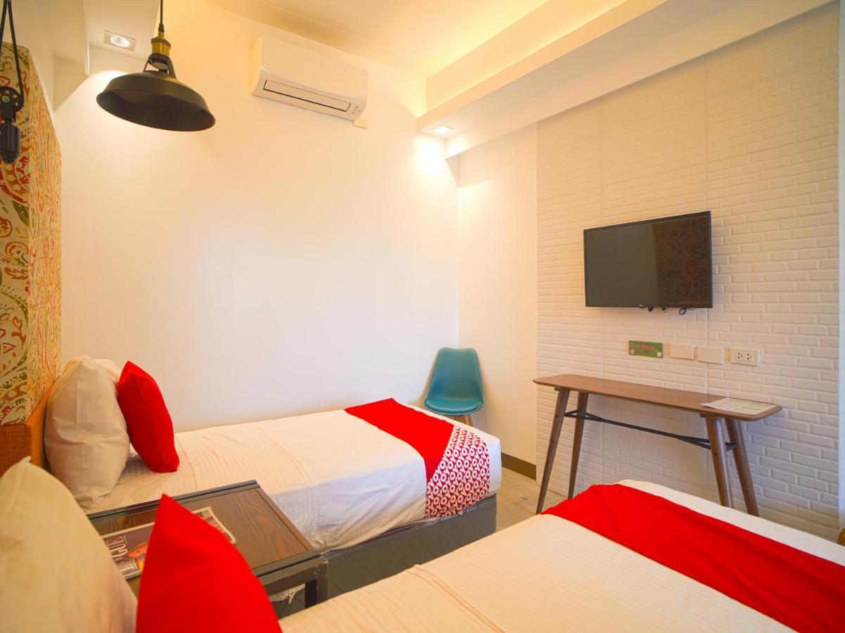 Capital O Oyo 785 The Greenhive Hotel Ibaan Extérieur photo
