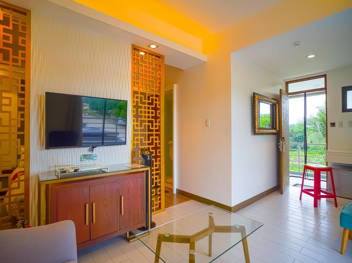 Capital O Oyo 785 The Greenhive Hotel Ibaan Extérieur photo