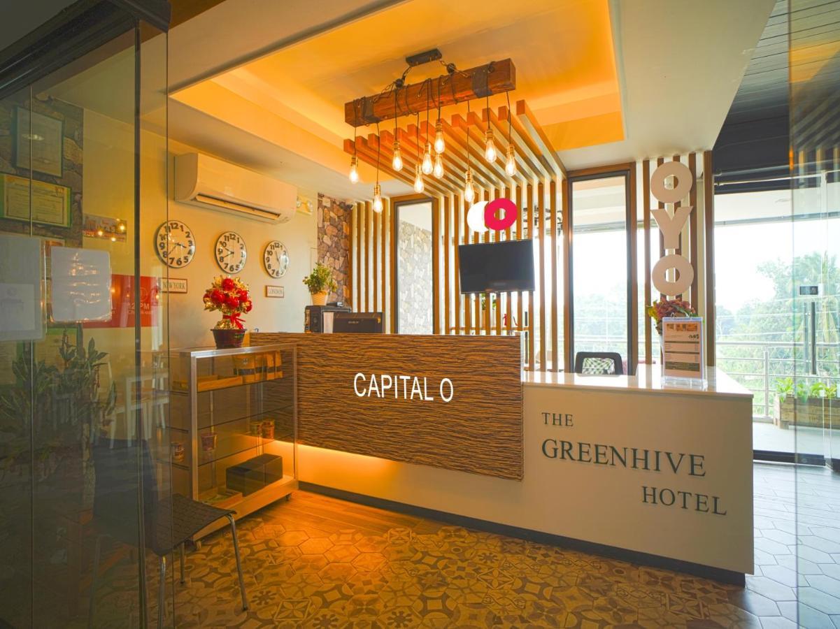 Capital O Oyo 785 The Greenhive Hotel Ibaan Extérieur photo